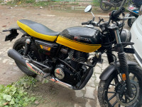 Black And Yellow Honda CB350RS