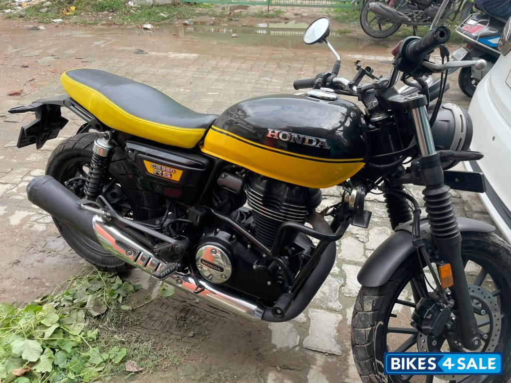 Black And Yellow Honda CB350RS