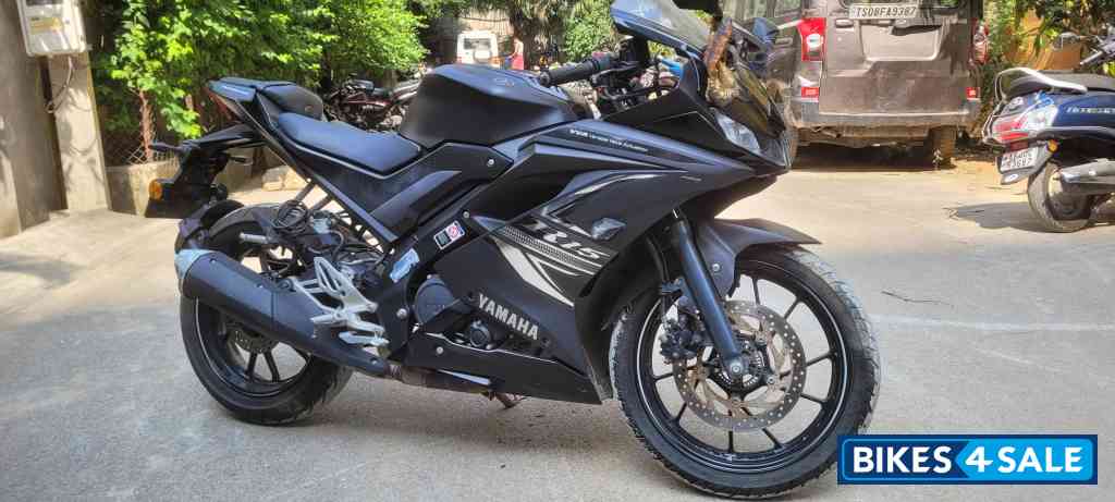 Yamaha YZF R15 V3