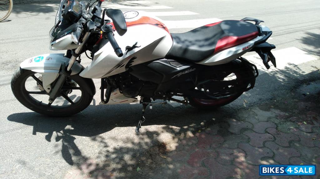 TVS Apache RTR 160 4V Special Edition