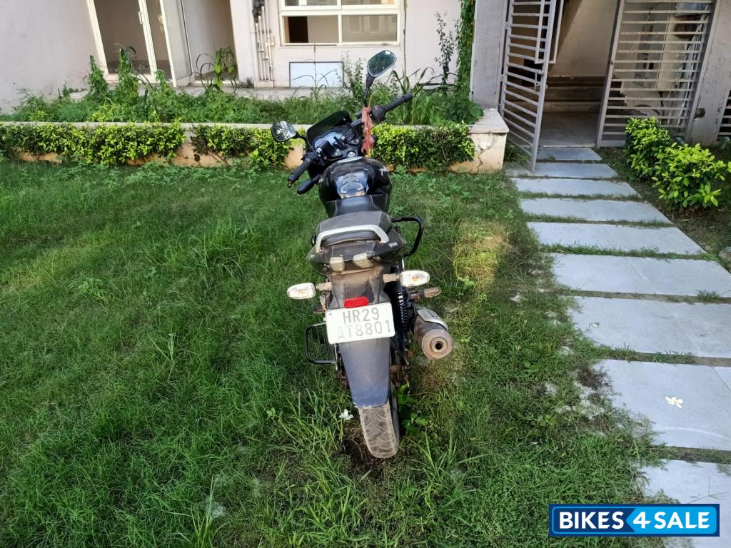 Black Bajaj Pulsar 150