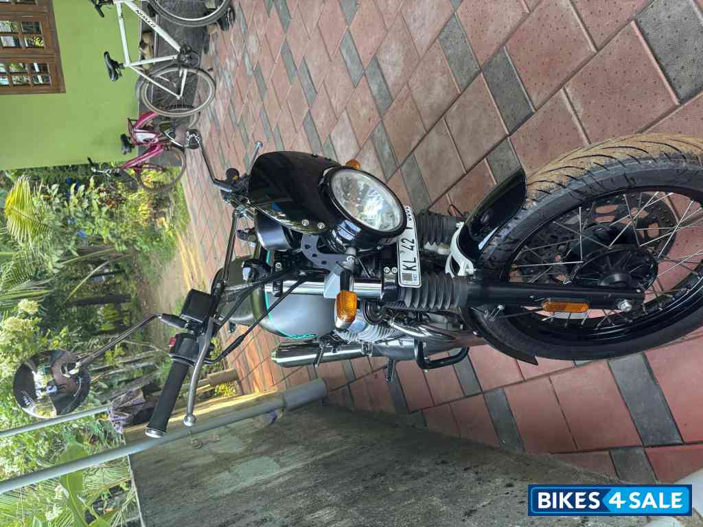 Royal Enfield 2023 Interceptor 650