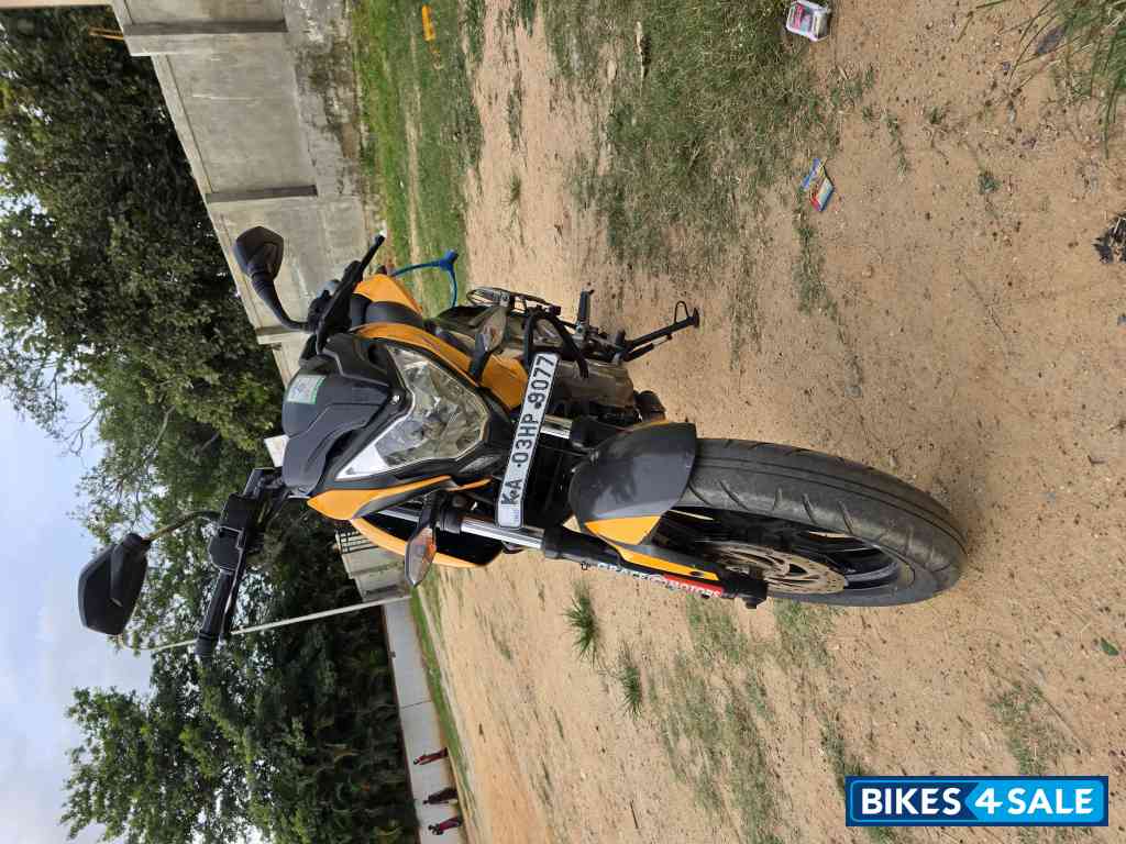 Yellow Bajaj Pulsar 200 NS