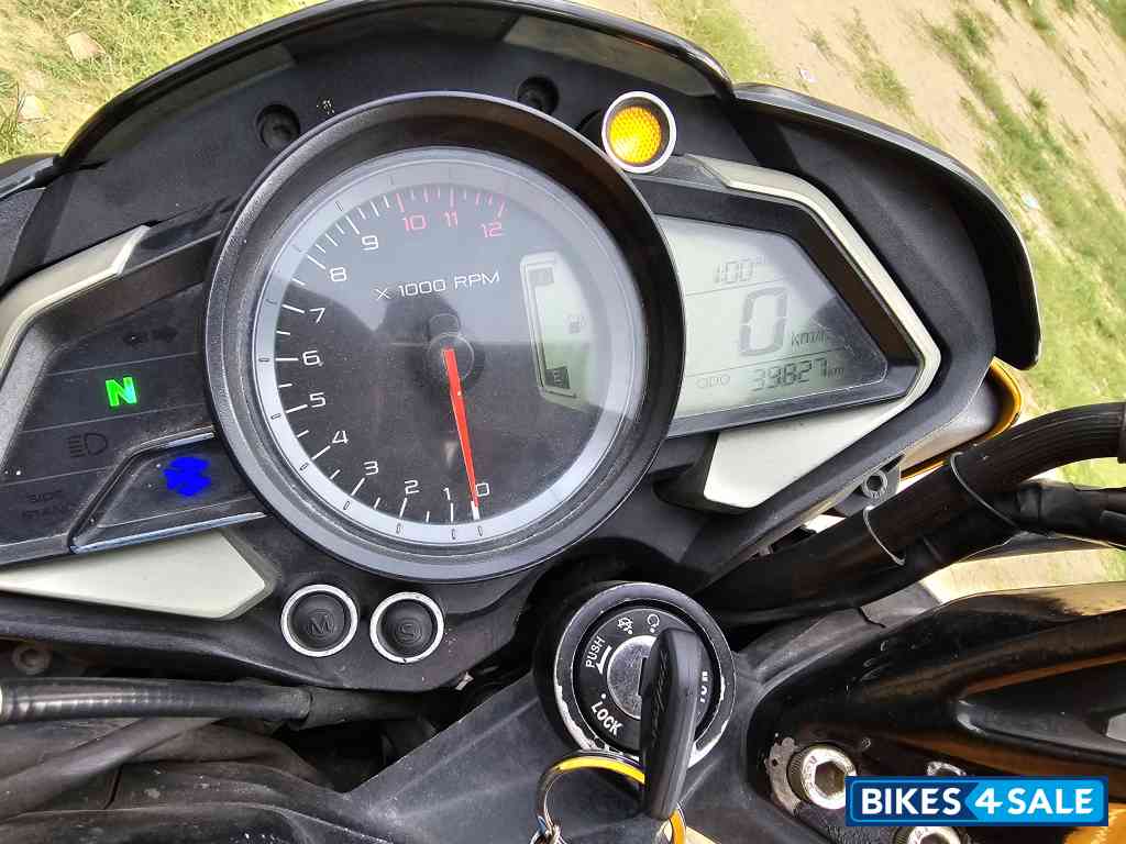 Yellow Bajaj Pulsar 200 NS