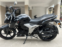 TVS Apache RTR 160 4V