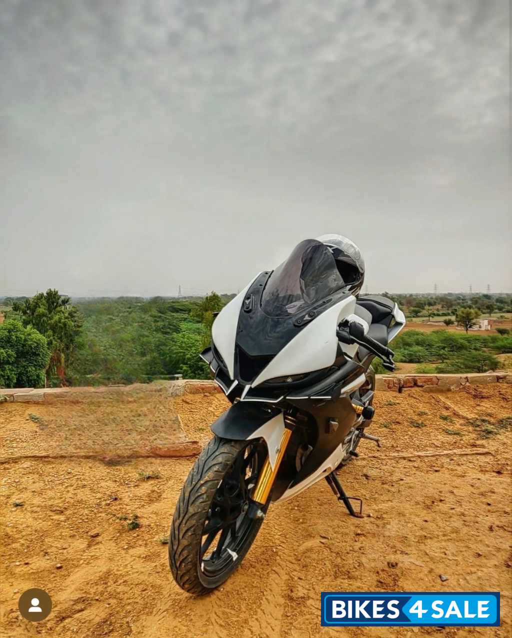 Dark Knight Edition Yamaha YZF R15 V3