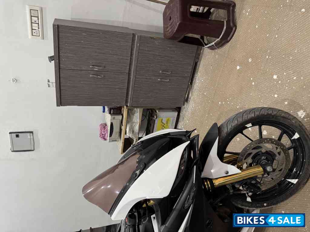 Dark Knight Edition Yamaha YZF R15 V3