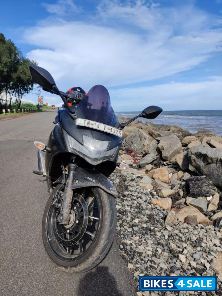 Matt Black Suzuki Gixxer SF 250