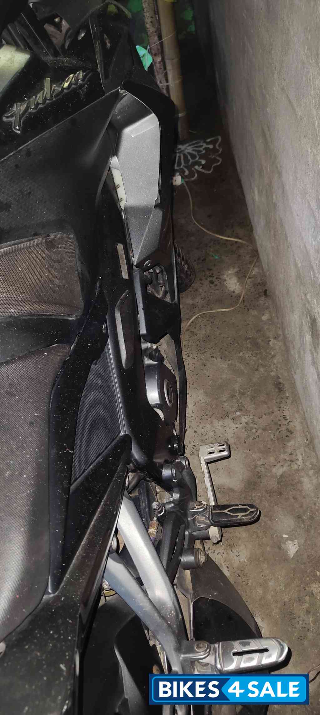 Bajaj Pulsar RS 200