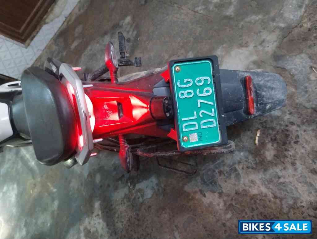 Mist Gray Revolt RV 400 Mist Gray Revolt RV 400