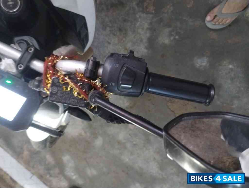 Mist Gray Revolt RV 400 Mist Gray Revolt RV 400