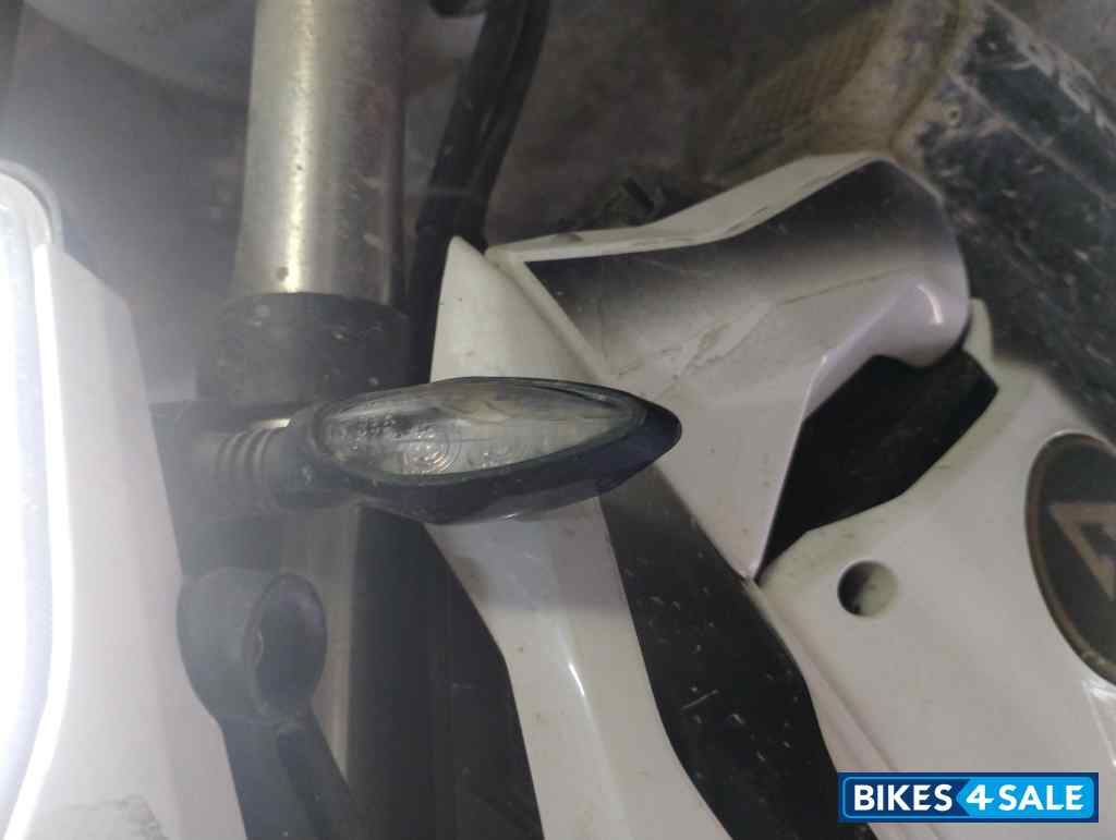 Mist Gray Revolt RV 400 Mist Gray Revolt RV 400