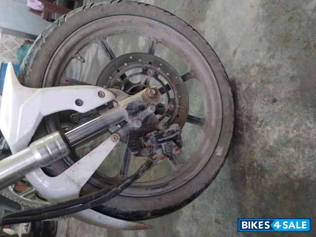 Mist Gray Revolt RV 400 Mist Gray Revolt RV 400