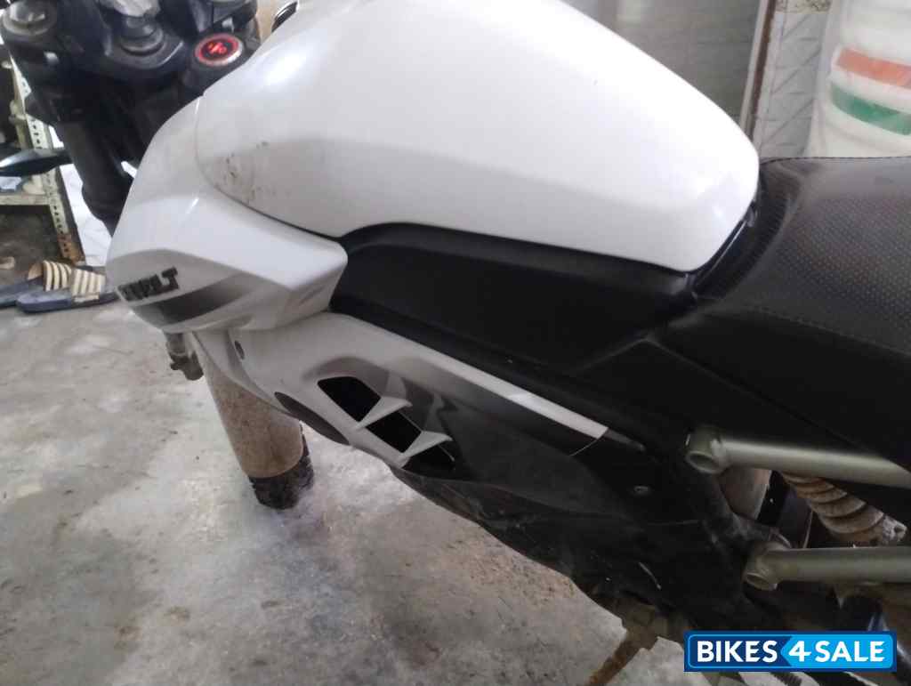 Mist Gray Revolt RV 400 Mist Gray Revolt RV 400