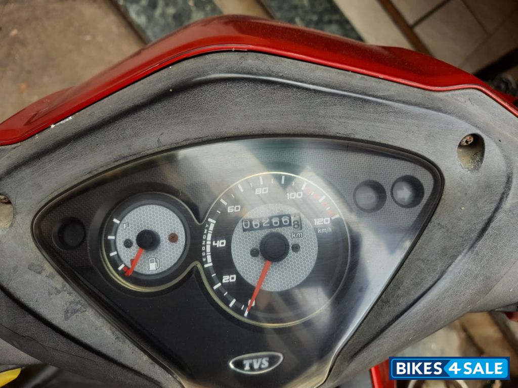 Red TVS Wego