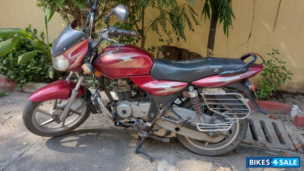 Red Bajaj Discover 110
