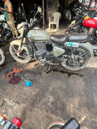 Military's Royal Enfield Classic 350 Dual Channel BS6