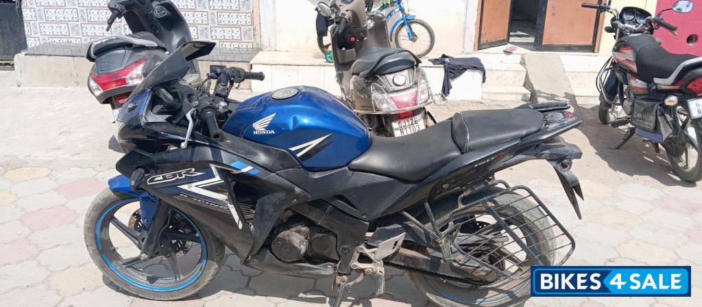 Honda CBR 150R