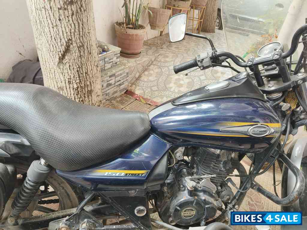 Bajaj Avenger Street 150