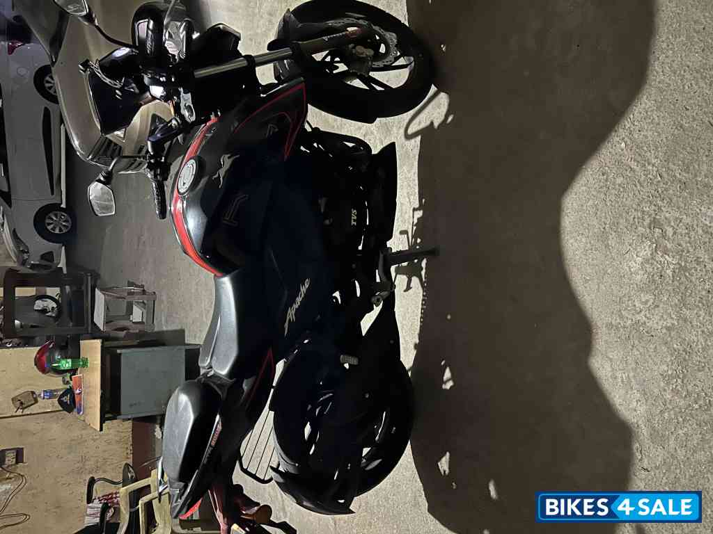 TVS Apache RTR 200 4V