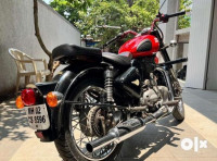 Red Royal Enfield Classic 500