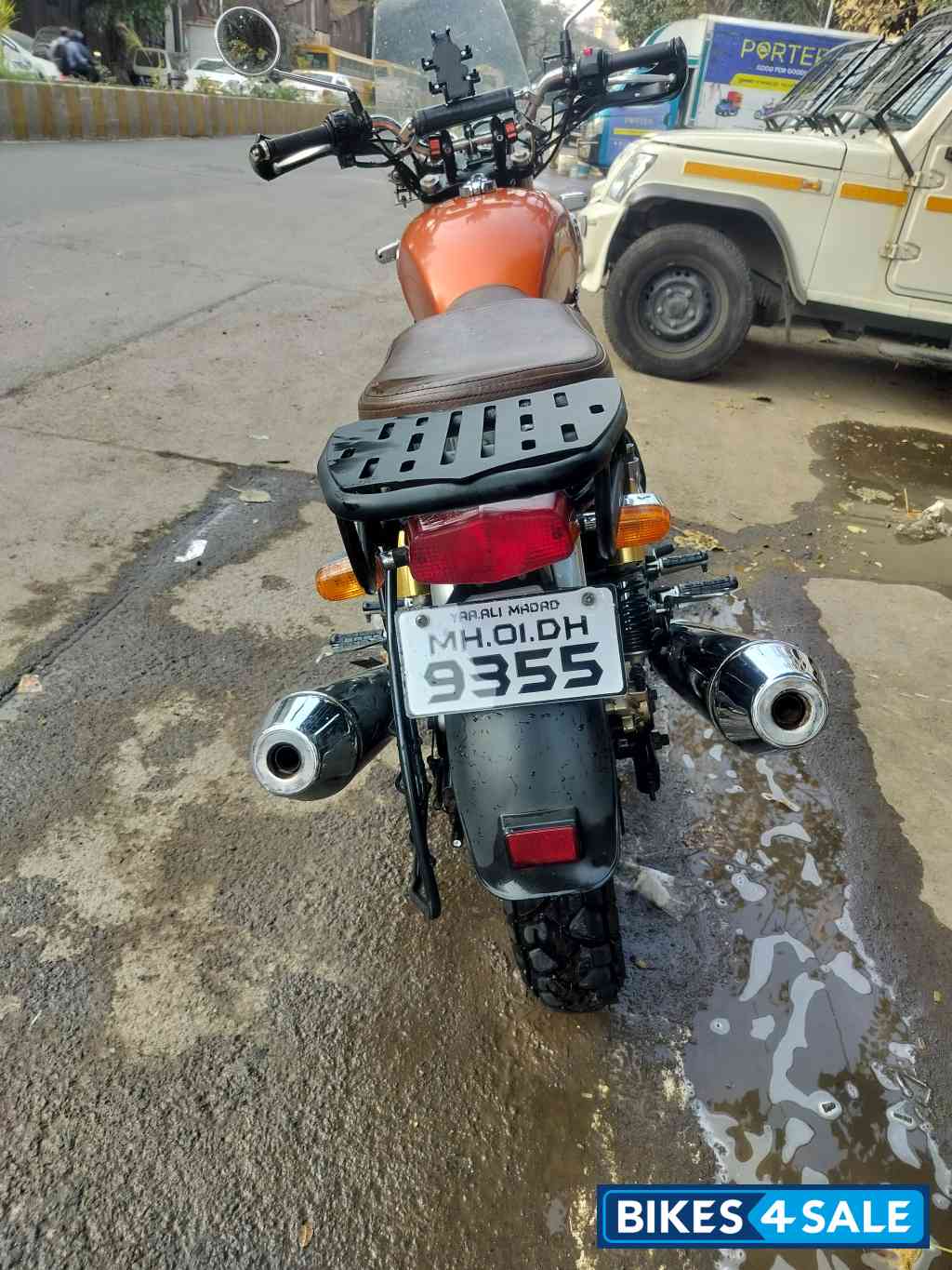 Orange Royal Enfield Interceptor 650 Twin