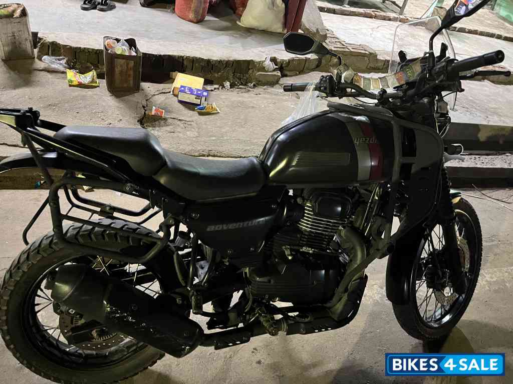 Yezdi Adventure Matte