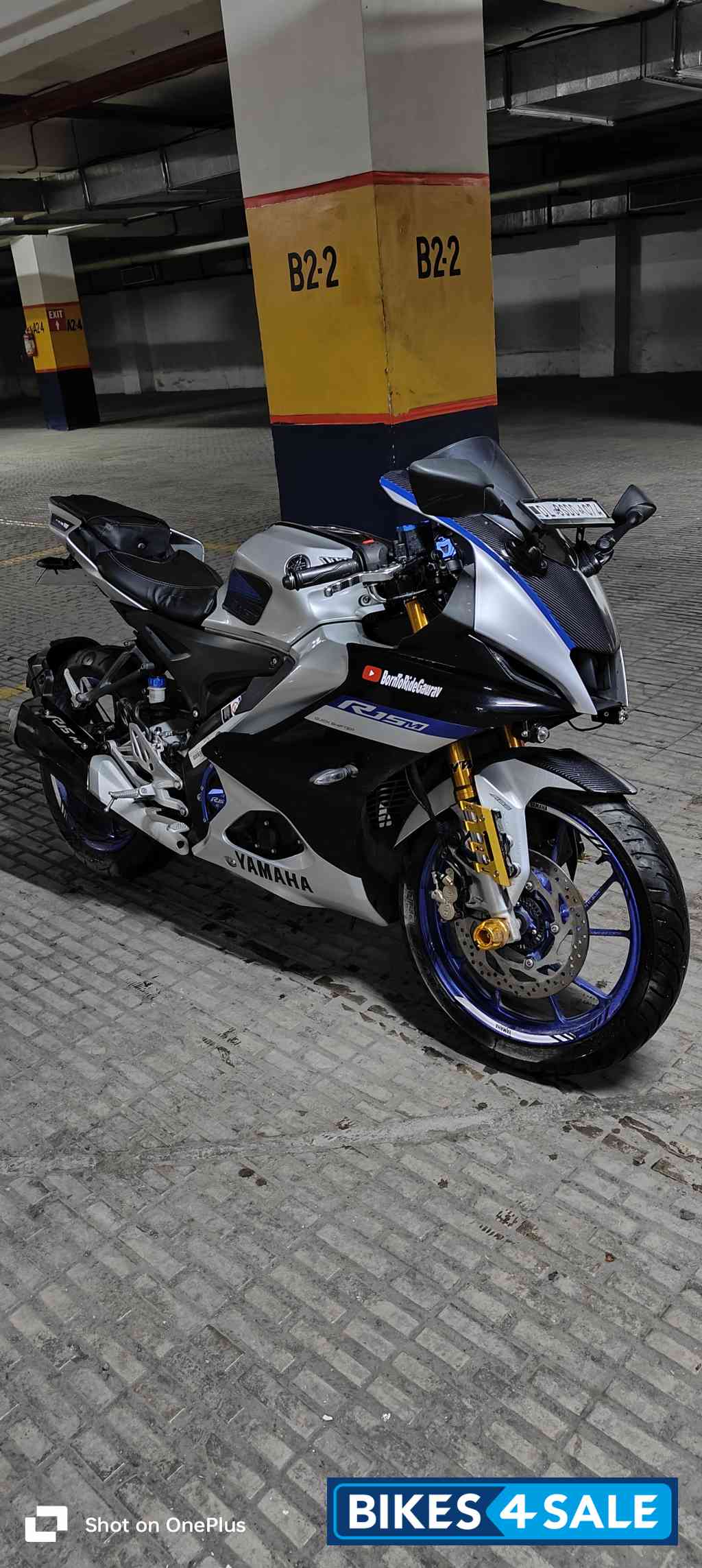 Black Grey Yamaha R15M