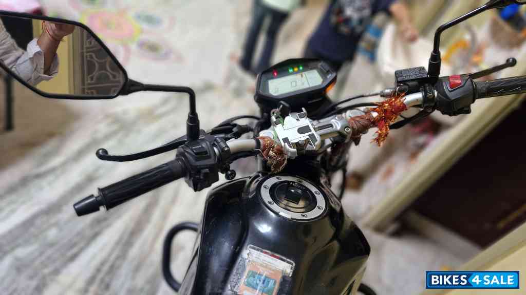 Black Hero XPulse 200T