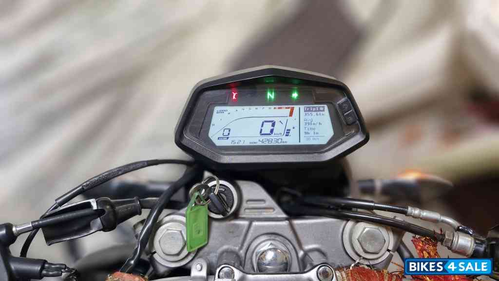 Black Hero XPulse 200T