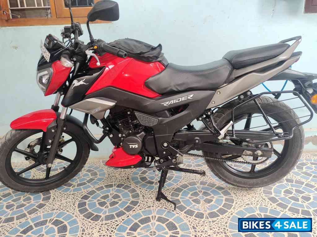 TVS Raider 125