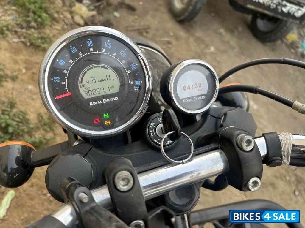 Royal Enfield Meteor 350 Stellar