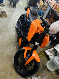KTM Duke 200