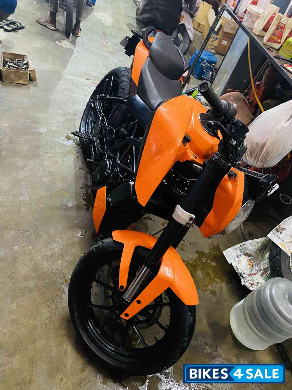 KTM Duke 200