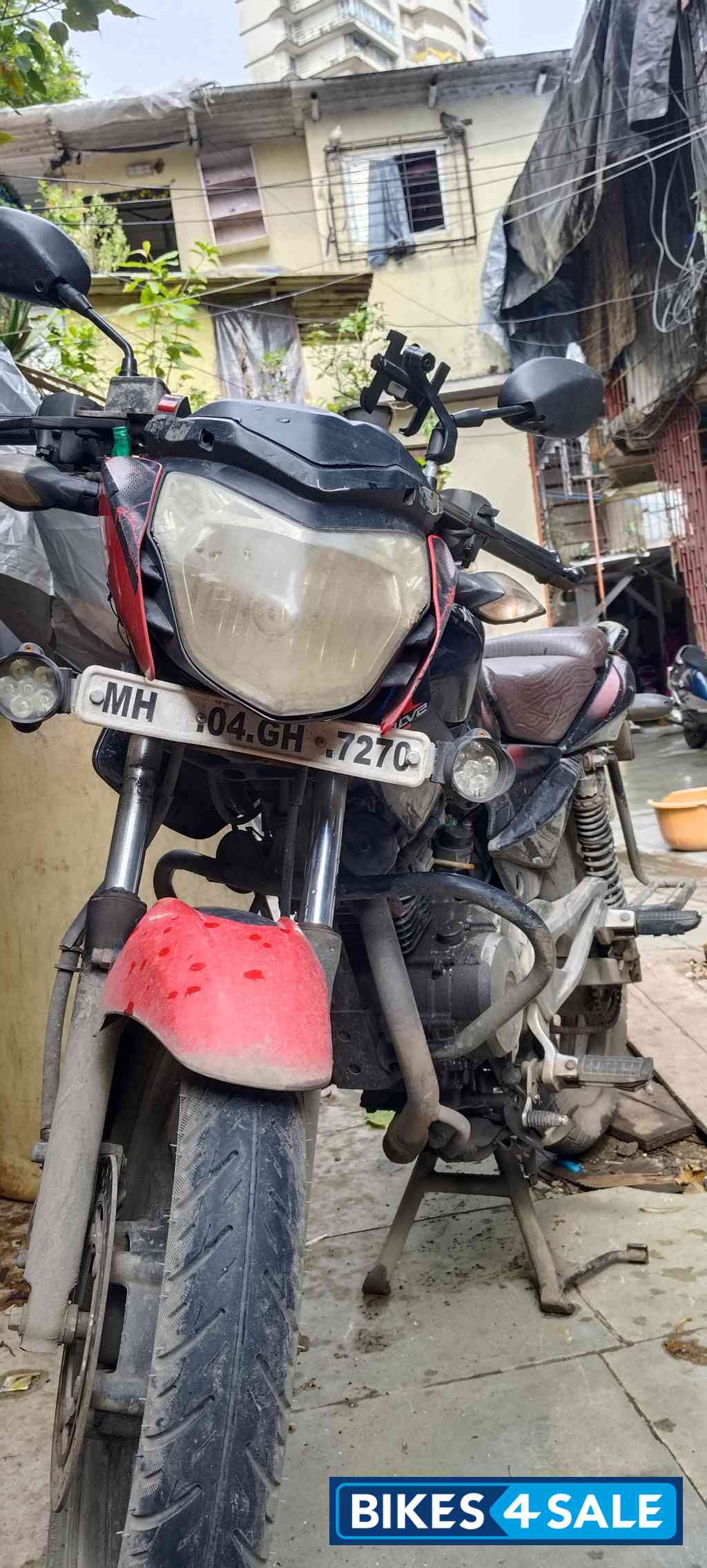 Bajaj Pulsar 135LS