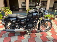 Black Benelli Imperiale 400 BS6