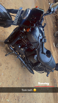 Yezdi Roadster Dark 2023 Model