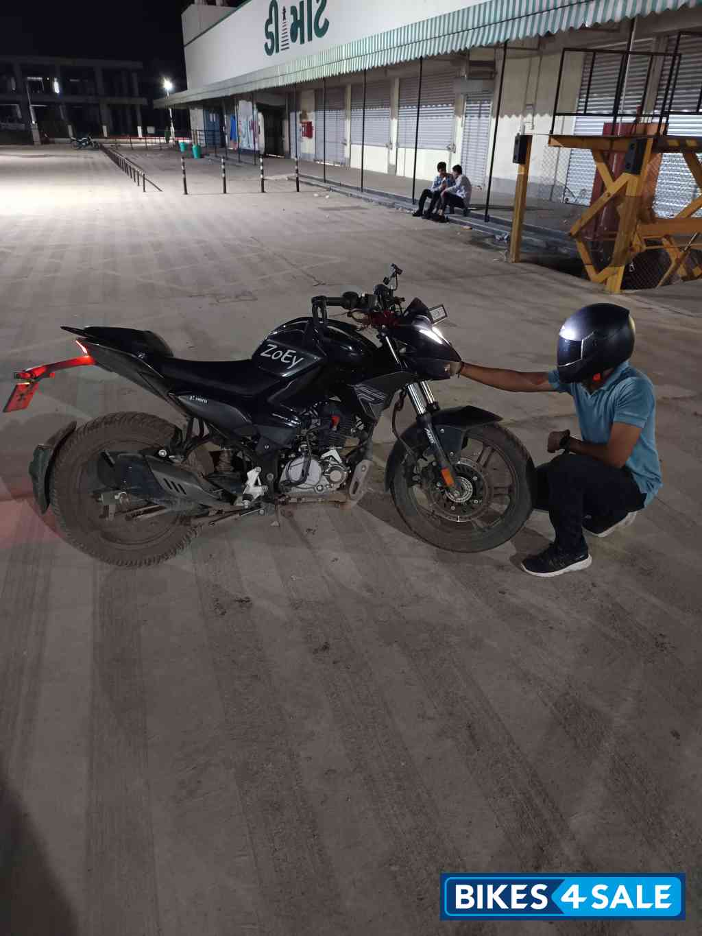 Black Hero Xtreme 125R Black Hero Xtreme 125R