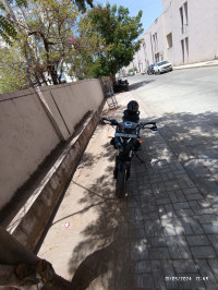 Black Hero Xtreme 125R