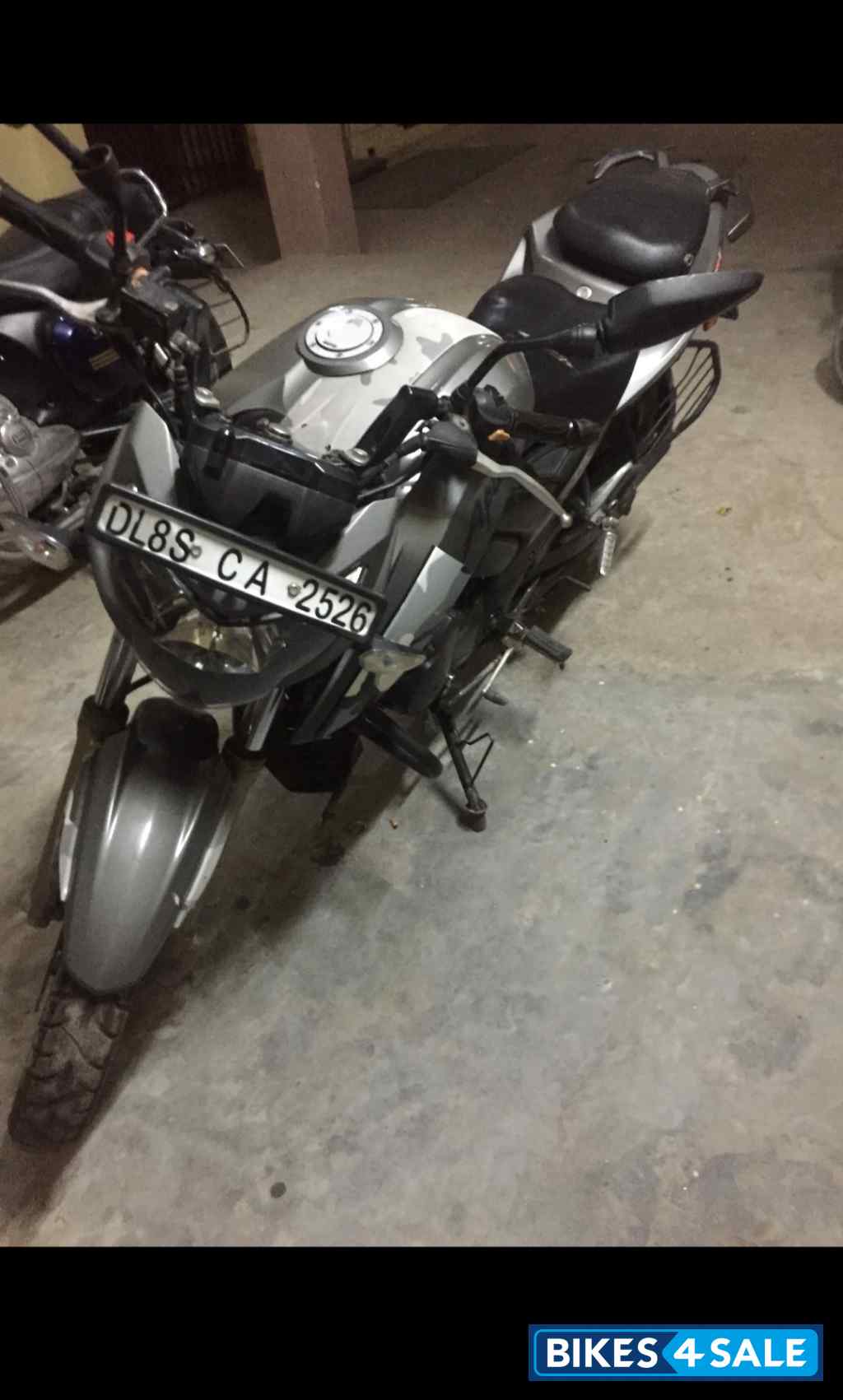 TVS Apache RTR 200 4V