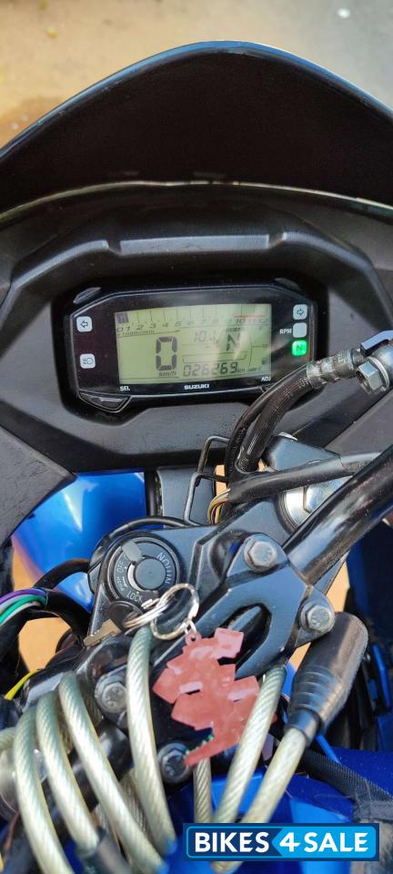 Blue Suzuki Gixxer SF