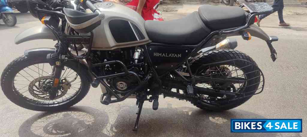 Grey Royal Enfield Himalayan 2021