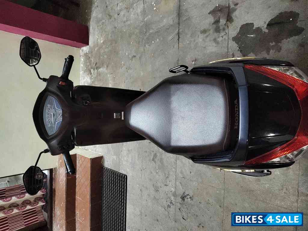 Pearl Siren Blue-a Honda Activa Premium Edition Deluxe