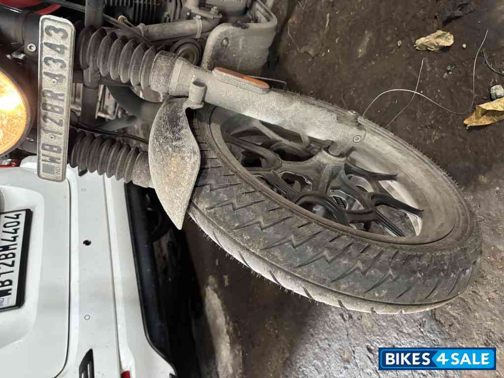 Red Royal Enfield Hunter 350 Metro