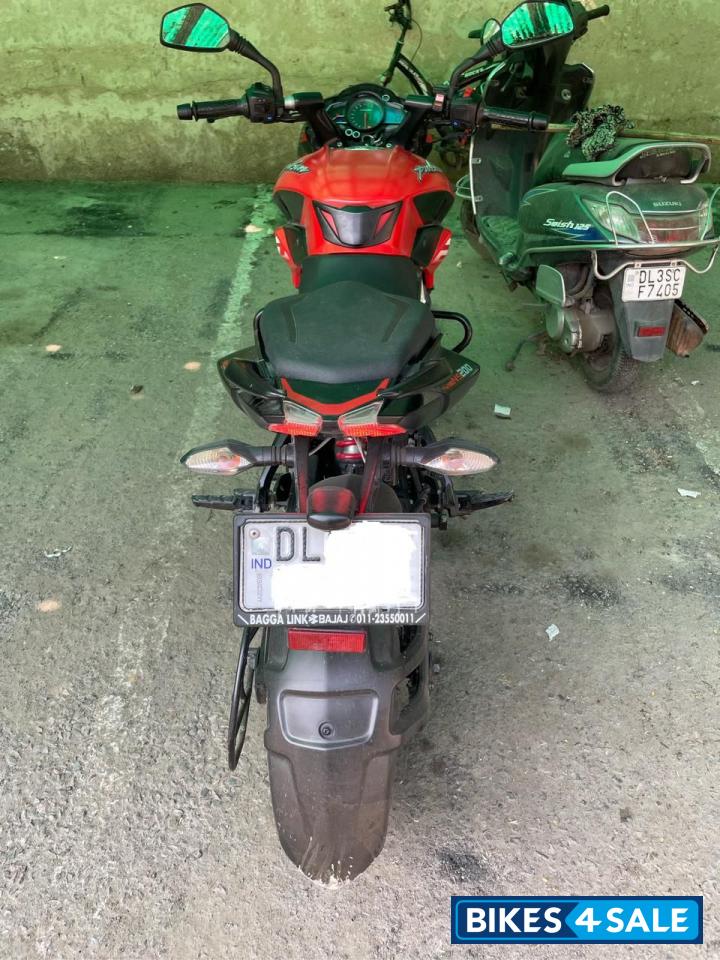Red White Bajaj Pulsar 200 NS
