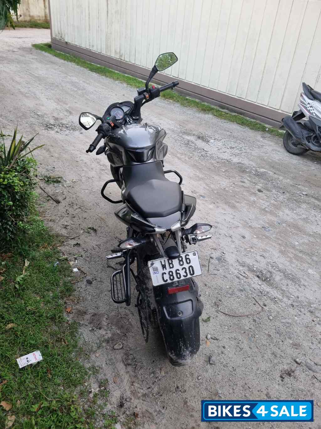 Grey Bajaj Pulsar NS 160