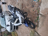 Blue White Yamaha Fazer FI V2