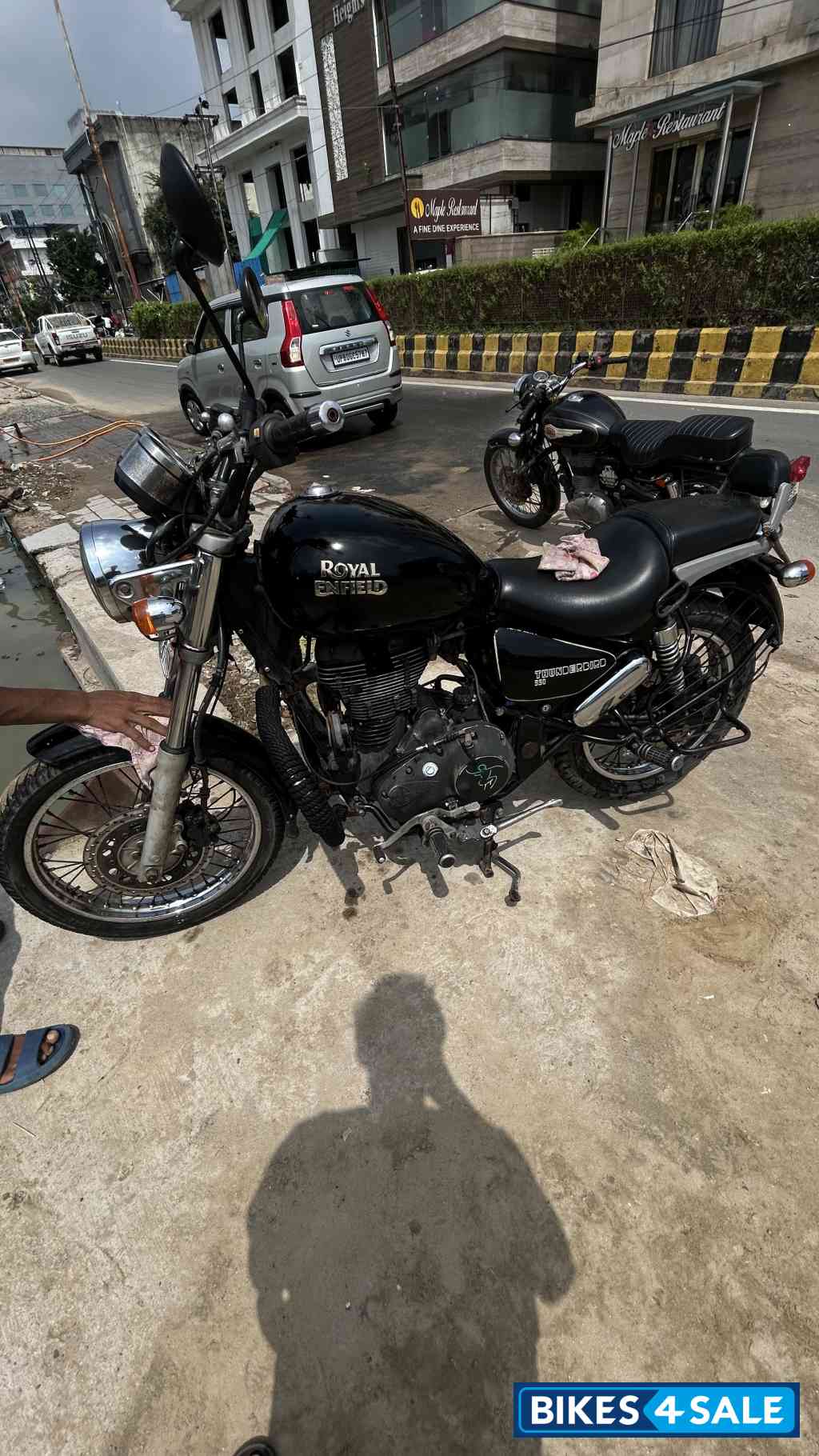 Royal Enfield Thunderbird 350 Royal Enfield Thunderbird 350