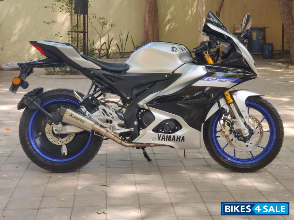 M Edition Yamaha R15M