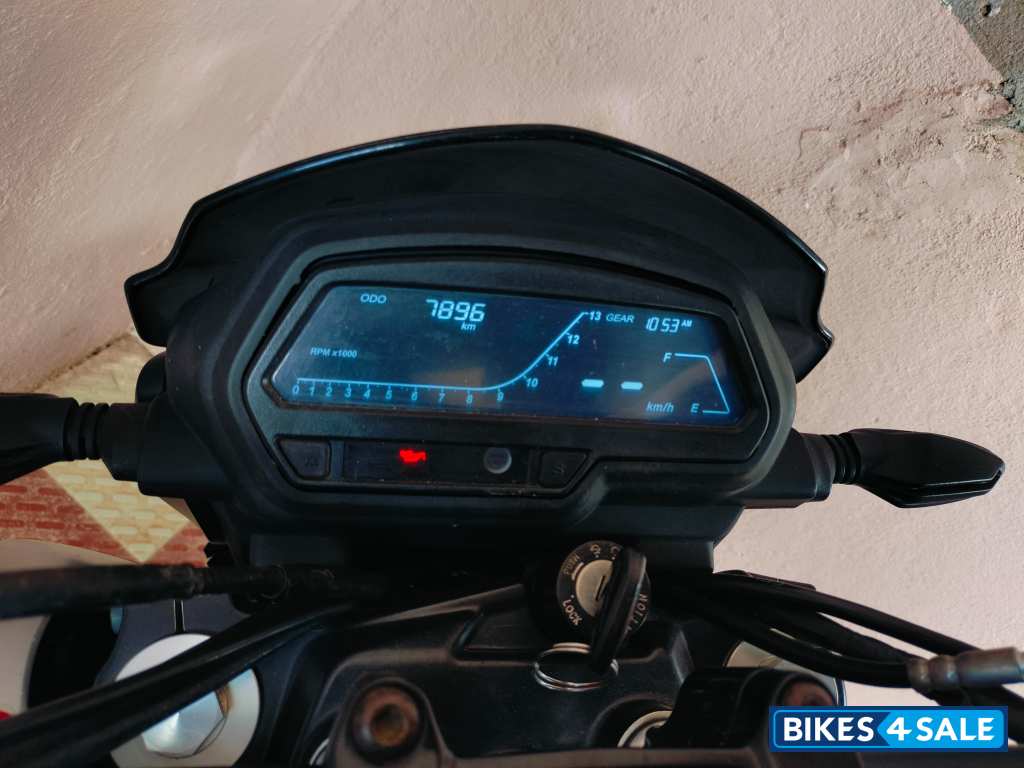 Red Bajaj Dominar 250